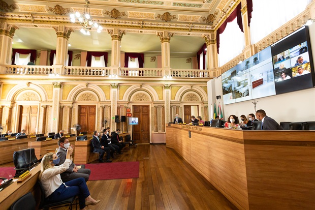 Tribuna Livre recebe diretor geral do Hospital Evangélico Mackenzie —  Portal da Câmara Municipal de Curitiba